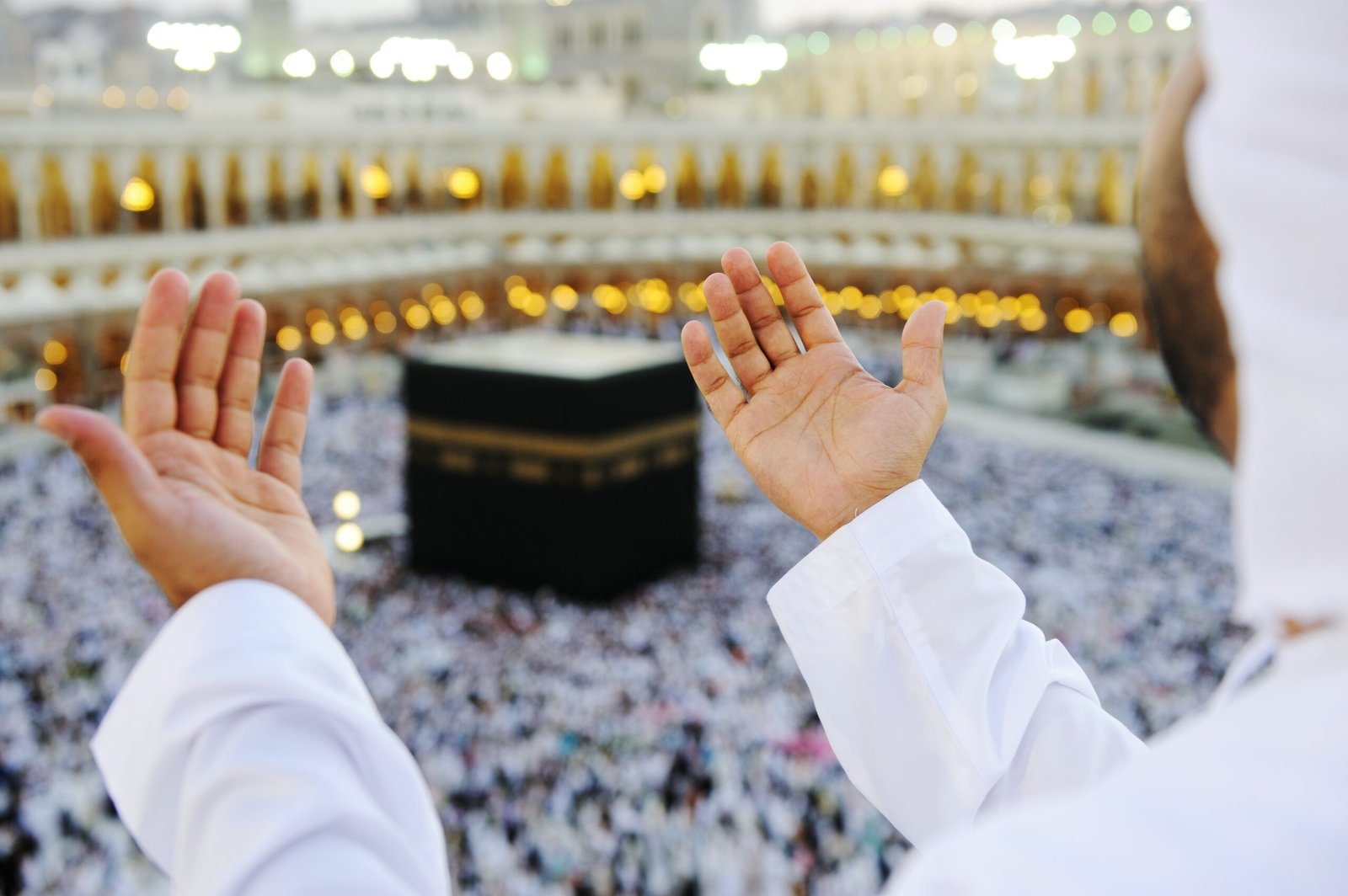 The Best Duas for Pilgrims Before and During Umrah