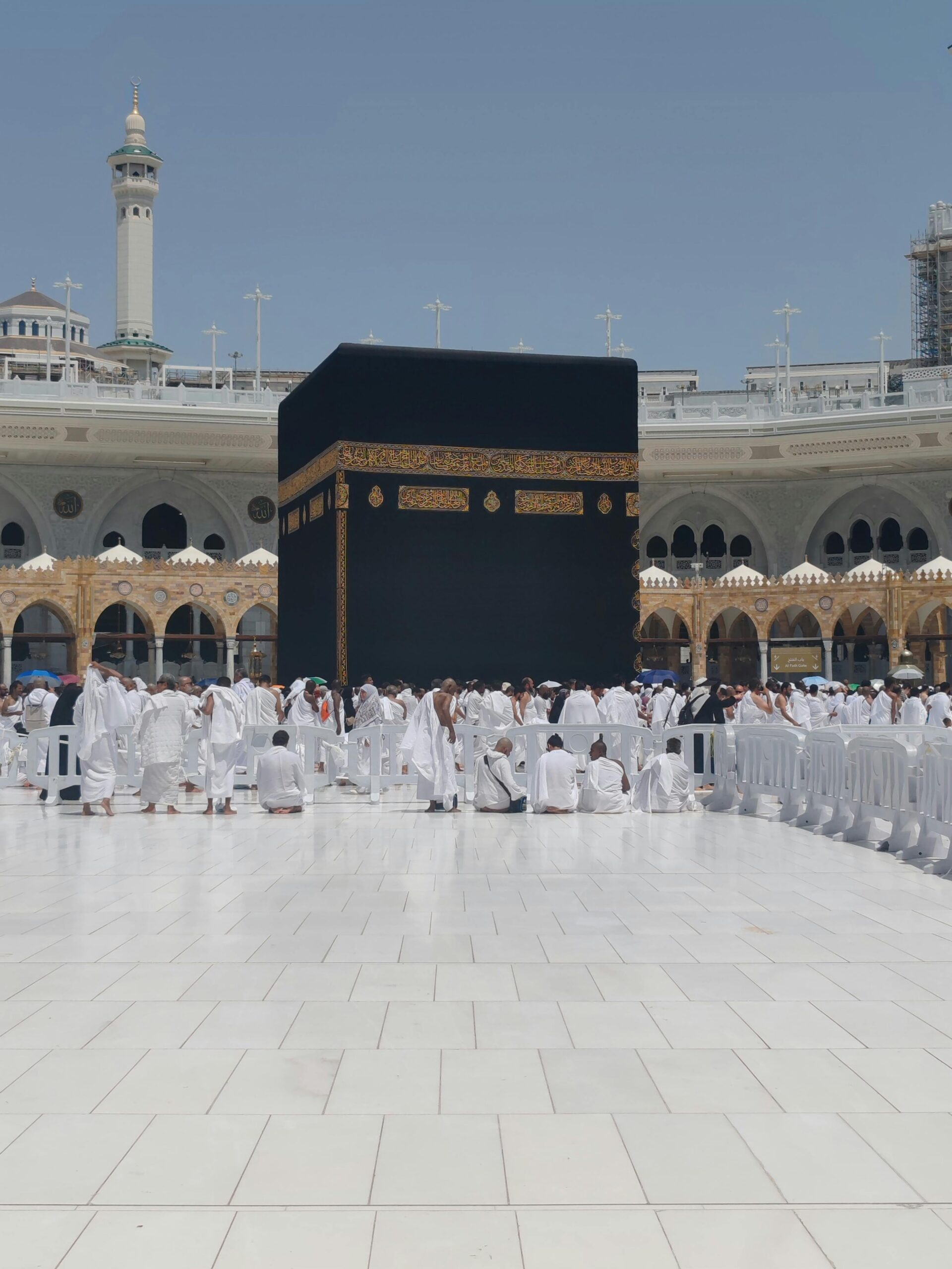 complete umrah guide uae residents performing tawaf at kaaba makkah
